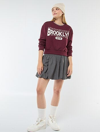Sudadera corta con inscripción americana