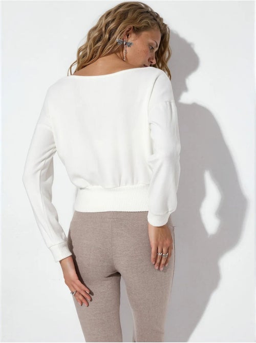Sudadera corta de mujer con cuello redondo busem - Kiabi Sudadera corta de mujer con cuello redondo busem - Kiabi