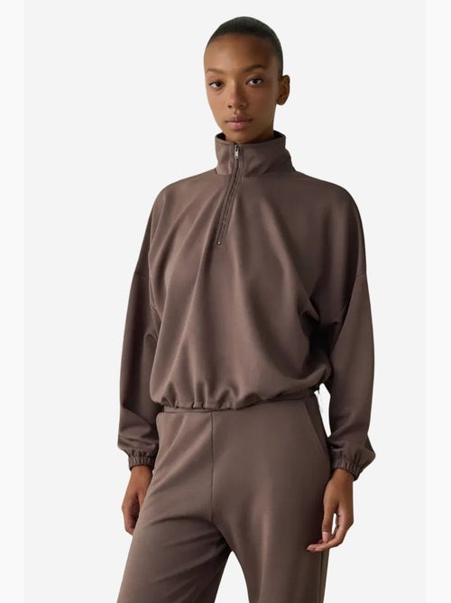 Sudadera crop con cuello alto silky feel penti - Kiabi