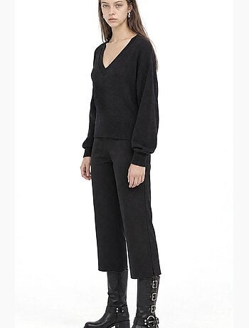 Sudadera crop de mujer con cuello en v busem