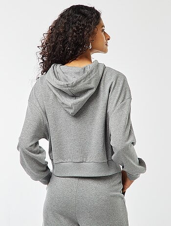 Sudadera cropped con capucha