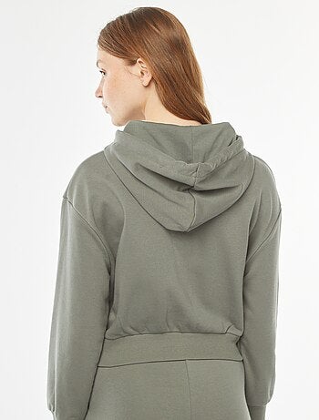 Sudadera cropped con capucha