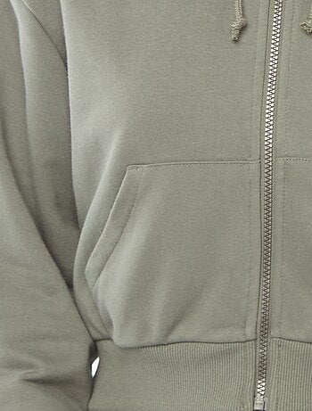 Sudadera cropped con capucha