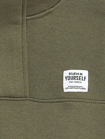 Sudadera de chándal con cremallera en el cuello