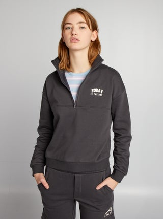Sudadera de chándal con cremallera en el cuello