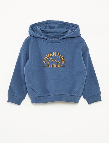 Sudadera de chándal ligero con capucha y adorno delantero