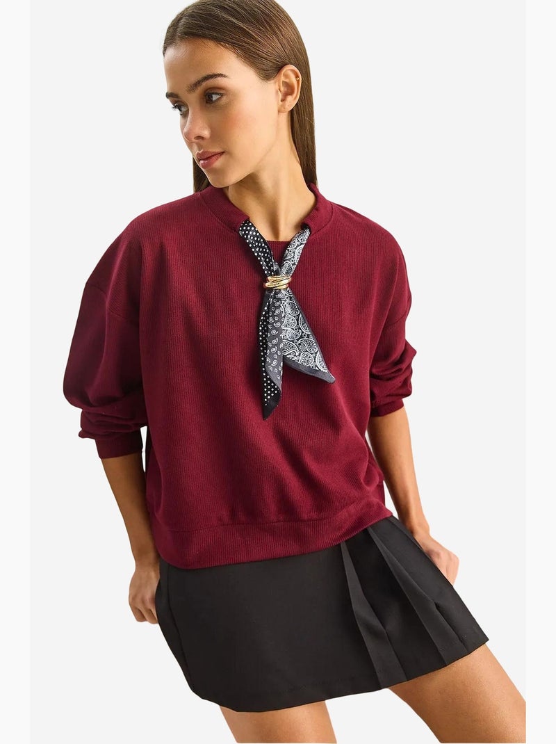 Sudadera de cuello redondo acanalada con detalle de accesorio tipo pañuelo lucci Rojo burdeos - Kiabi