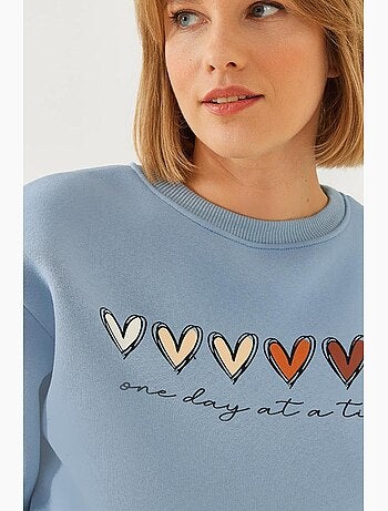 Sudadera de cuello redondo con estampado de corazón lucci