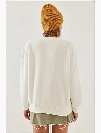 Sudadera de cuello redondo con estampado de corazón lucci