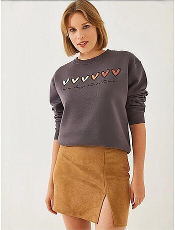 Sudadera de cuello redondo con estampado de corazón lucci