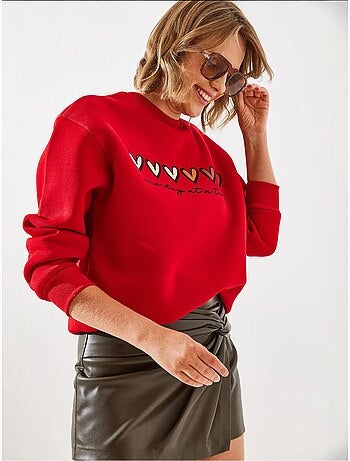 Sudadera de cuello redondo con estampado de corazón lucci