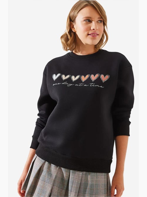 Sudadera de cuello redondo con estampado de corazones lucci - Kiabi
