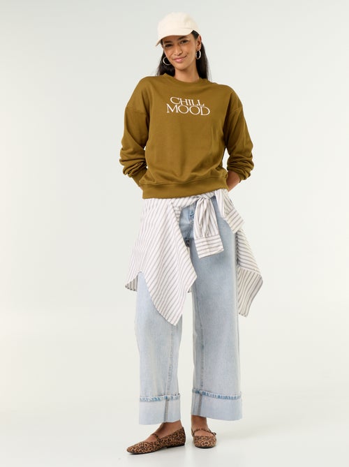 Sudadera de cuello redondo con inscripción delantera - Kiabi Sudadera de cuello redondo con inscripción delantera - Kiabi