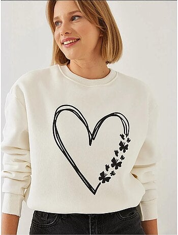 Sudadera de hilo cepillado con cuello redondo y detalle de corazón estampado lucci