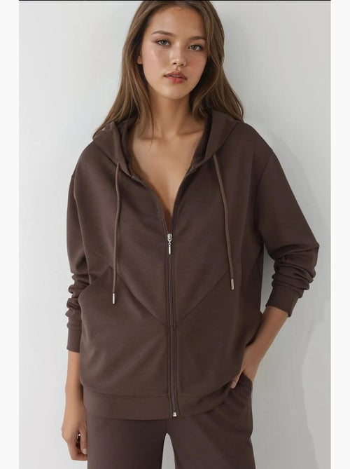 Sudadera de manga larga con cuello y cremallera estampada hiccup - Kiabi Sudadera de manga larga con cuello y cremallera estampada hiccup - Kiabi