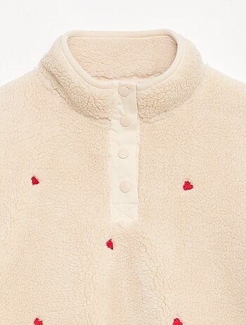 Sudadera efecto borreguito con bordado
