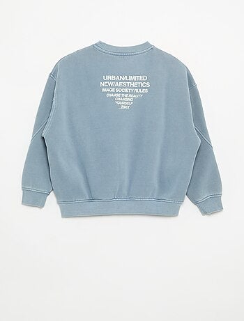 Sudadera holgada con cortes y bolsillo en el pecho