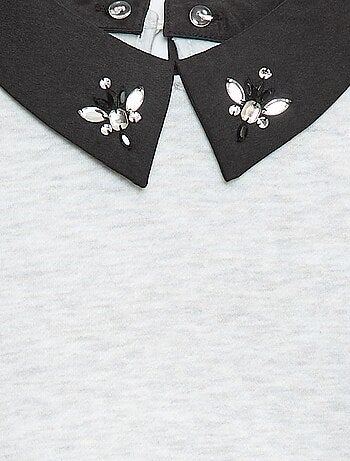 Sudadera holgada con cuello de strass