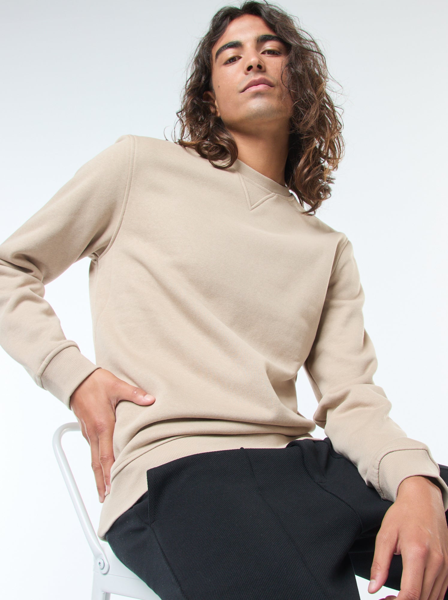 Sudadera lisa de cuello redondo en felpa perchada