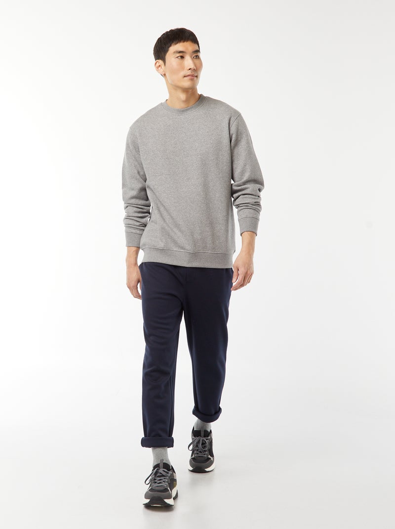 Sudadera lisa de felpa con cuello redondo Gris - Kiabi