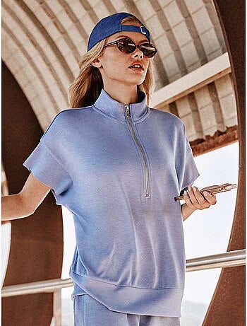 Sudadera manga corta con media cremallera y tejido extra suave