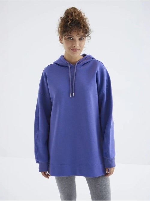 Sudadera oversize con capucha y bolsillo tommy - Kiabi Sudadera oversize con capucha y bolsillo tommy - Kiabi