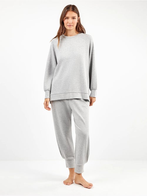 Sudadera oversize con cremalleras en tejido double soft touch - Kiabi Sudadera oversize con cremalleras en tejido double soft touch - Kiabi
