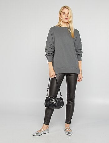 Sudadera oversize con cuello redondo