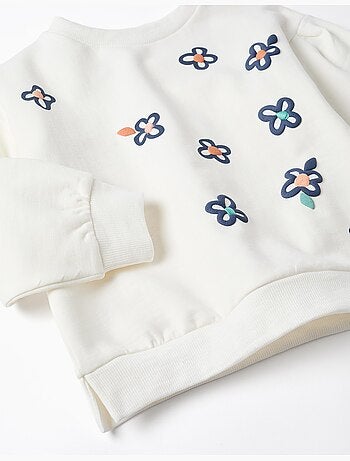 Sudadera perchada con flores en relieve