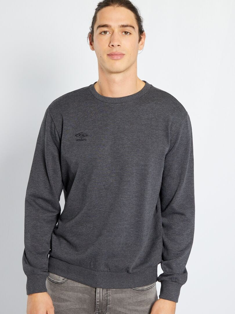 Sudadera discount umbro gris