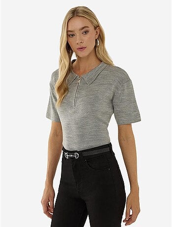 Suéter con cuello polo y cremallera