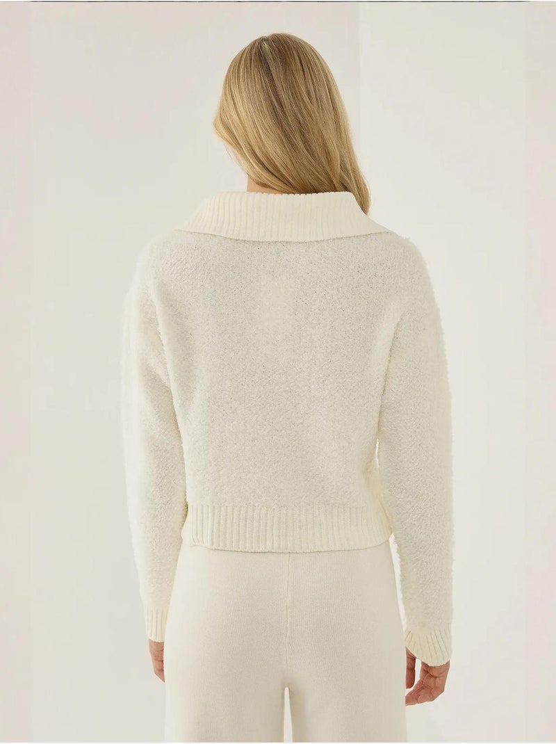 Suéter corto con cuello camisero y bolsillo Beige natural - Kiabi