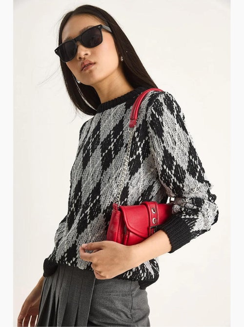 Suéter de punto de cuello redondo para mujer con estampado de rombos lucci - Kiabi Suéter de punto de cuello redondo para mujer con estampado de rombos lucci - Kiabi