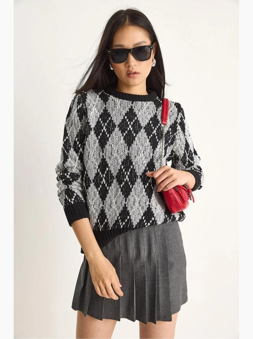 Suéter de punto de cuello redondo para mujer con estampado de rombos lucci - Kiabi Suéter de punto de cuello redondo para mujer con estampado de rombos lucci - Kiabi