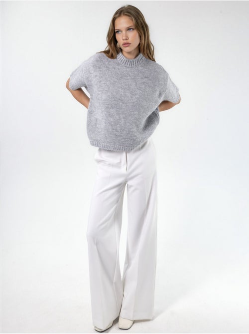 Suéter de punto de cuello redondo relaxed fit - Kiabi Suéter de punto de cuello redondo relaxed fit - Kiabi