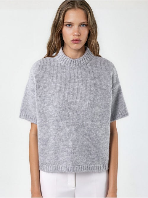 Suéter de punto de cuello redondo relaxed fit - Kiabi Suéter de punto de cuello redondo relaxed fit - Kiabi
