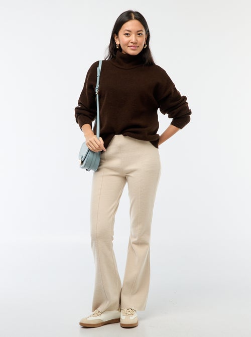 Suéter suave con abertura joya en la espalda - Kiabi