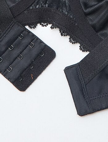 Sujetador balconette de encaje calado