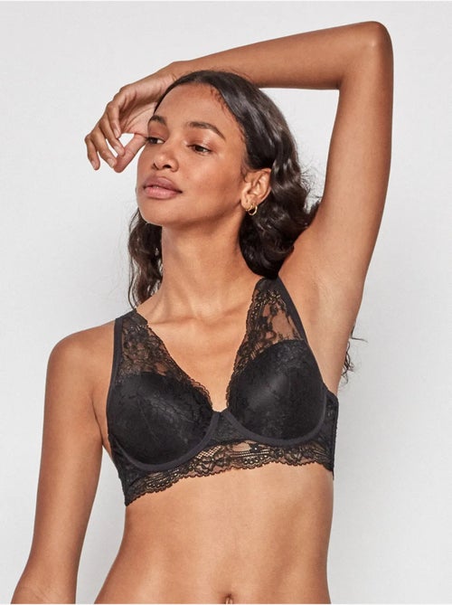 Sujetador bralette con aro y foam, en tejido de encaje - Kiabi Sujetador bralette con aro y foam, en tejido de encaje - Kiabi