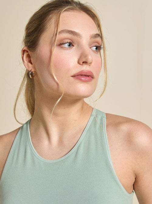 Sujetador deportivo en canalé de sujeción ligera - (ekstract) - Kiabi Sujetador deportivo en canalé de sujeción ligera - (ekstract) - Kiabi