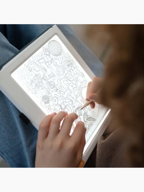 Tableta de luz para calcar kidydraw pad | kidywolf - Kiabi Tableta de luz para calcar kidydraw pad | kidywolf - Kiabi
