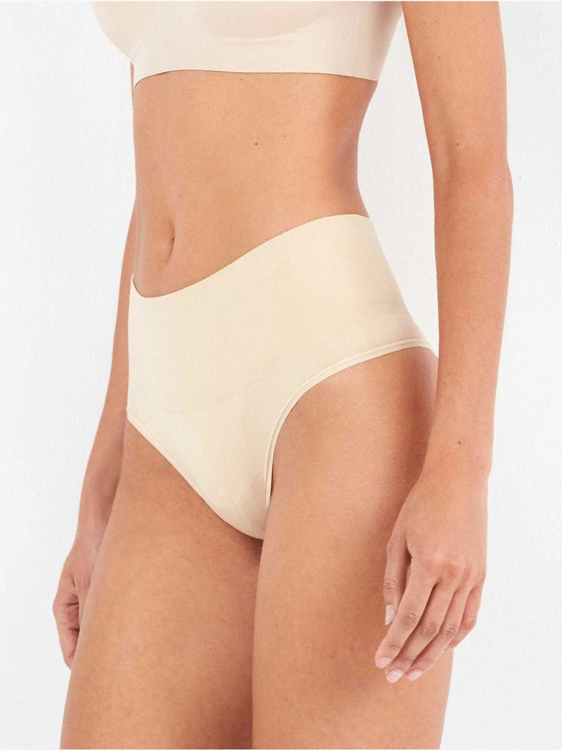 Tanga alto sin costuras con efecto control en cintura Rosa - Kiabi