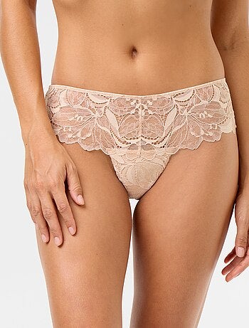 Tanga de encaje con lentejuelas