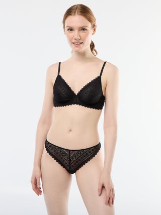 Tanga de encaje