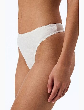 Tanga floral de satén roto penti