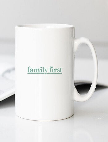 Taza FAMILY FIRST VERT