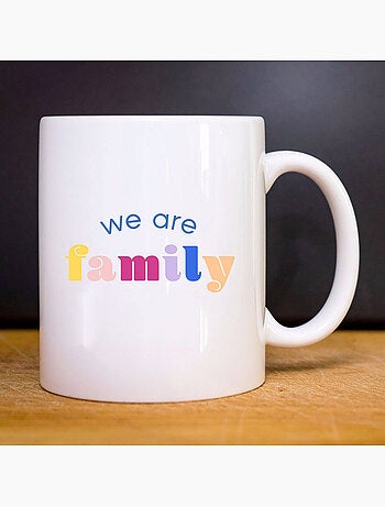 Taza WE ARE FAMILY
