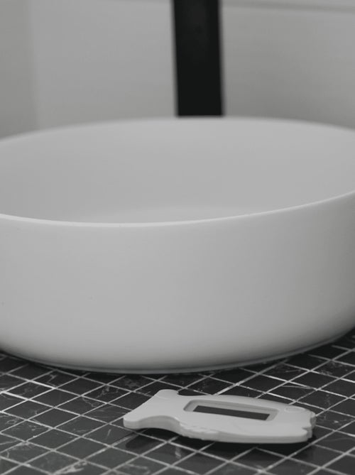 Thermobaby Termómetro de baño para bebé con forma de pez y pantalla LCD - Kiabi Thermobaby Termómetro de baño para bebé con forma de pez y pantalla LCD - Kiabi