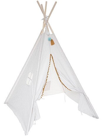 Tipi con borlas redondas