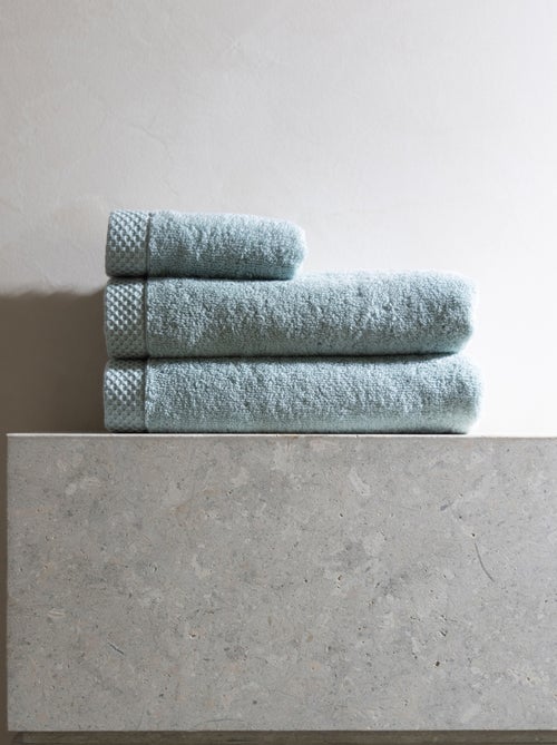Toalla de baño de puro algodón 600 g/m² Mirmande - Kiabi Toalla de baño de puro algodón 600 g/m² Mirmande - Kiabi